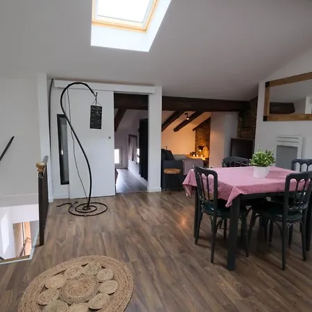 Superb Cozy In The Heart Of Apartment *