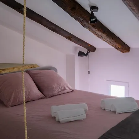 Superb Cozy In The Heart Of